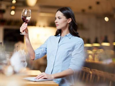 Want to start a career in the wine industry? A Wine Specialist tells you how!